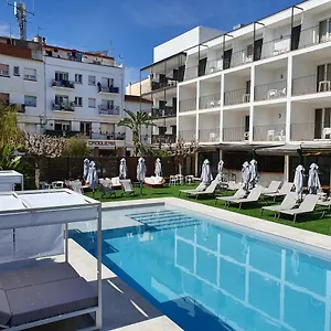 Windsor Tossa - Adults Only 16 *** טוסה דה מאר